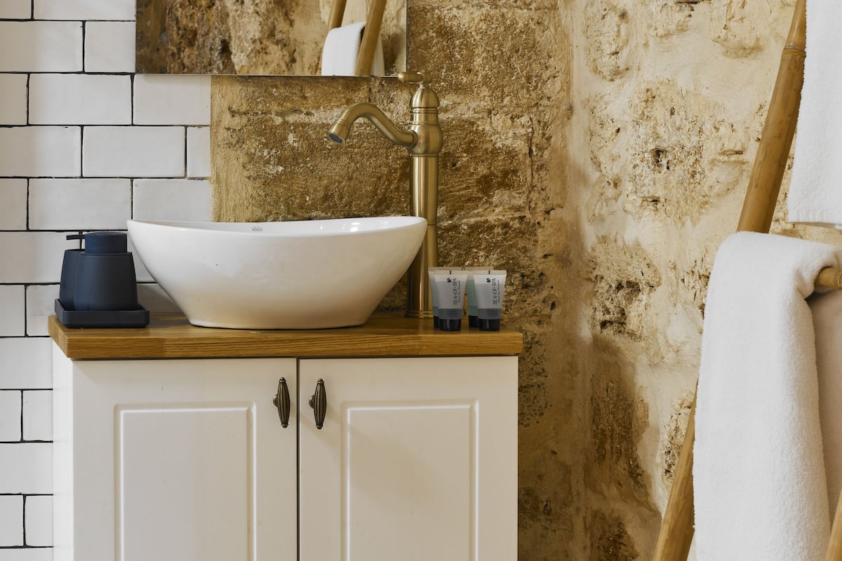 studio | 1 bedroom, individually decorated, individually furnished