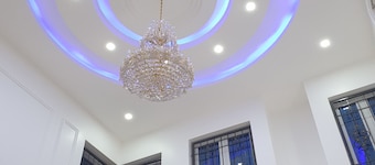 Mexiloyd Luxury Rooms & Suites