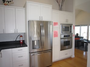 Fridge, microwave, oven, stovetop - Expansive 5BR Custom Home - Short Stroll to Mants Beach (2185) (Brewster)