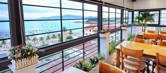 Arise Hotel