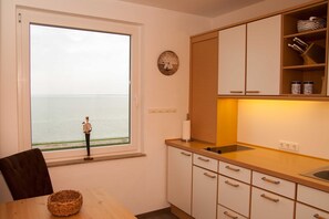 Fridge, microwave, oven