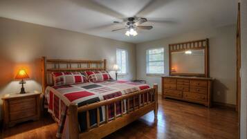 3 bedrooms, iron/ironing board, travel cot, free WiFi