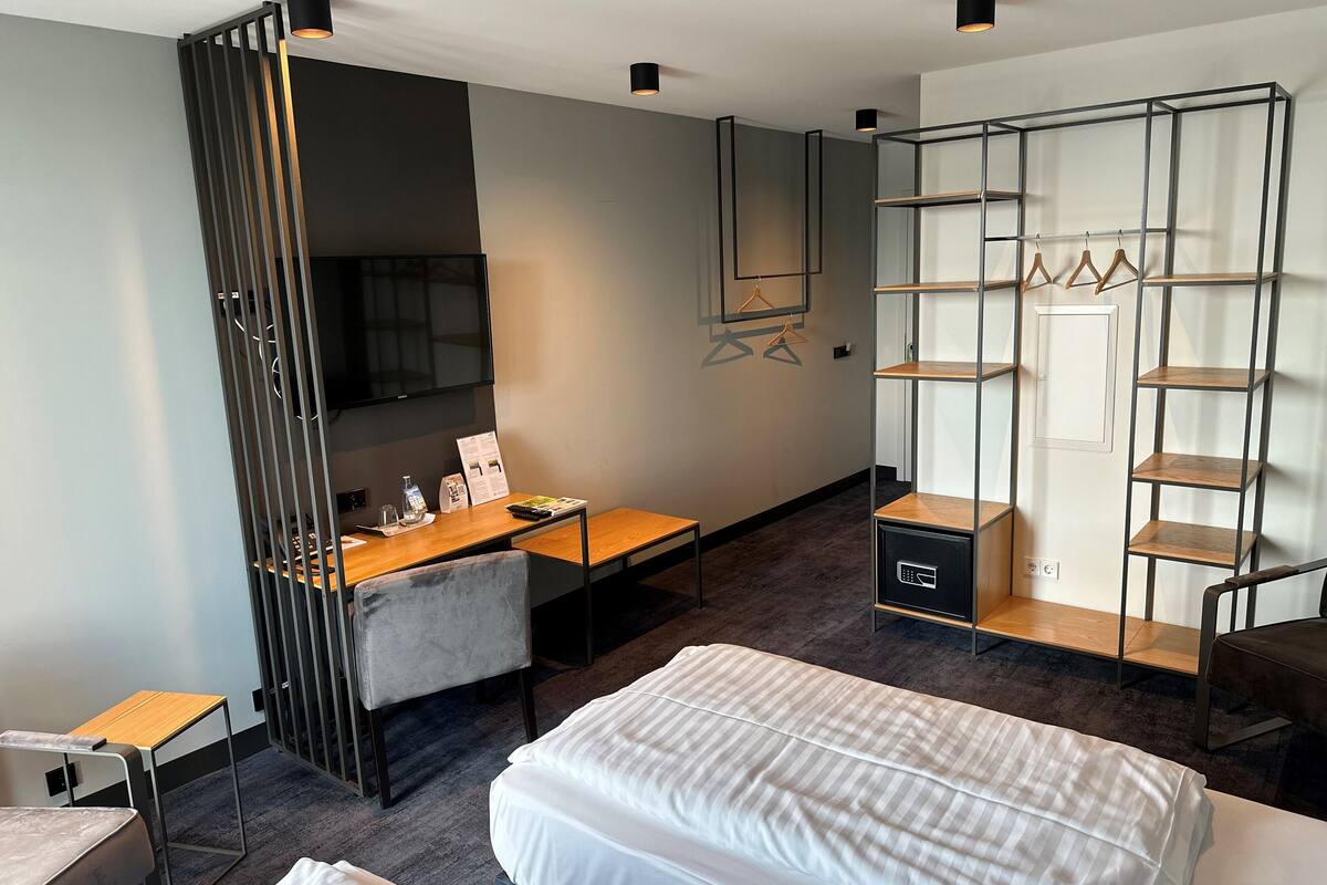 design double or twin room | 1 bedroom, hypo-allergenic bedding, in-room safe, desk