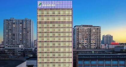 Golden family hotel