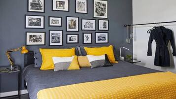 1 bedroom, desk, iron/ironing board, travel cot