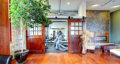 Designer Lofts in Dinkytown: Small or Large Groups