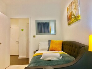 2 soverom, strykejern/-brett, wi-fi (inkludert) og sengetøy