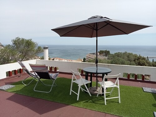 House with sea and castle views