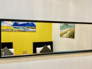 Interior - 2 Bedrooms Modern Apartment (London)