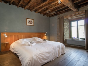 Casa | 11 habitaciones, muebles diferentes y ropa de cama