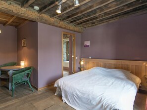 House | 11 bedrooms, individually furnished, bed sheets - Luxury Home in Gouvy With Pool & Sauna (Gouvy)