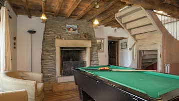 House | Games room