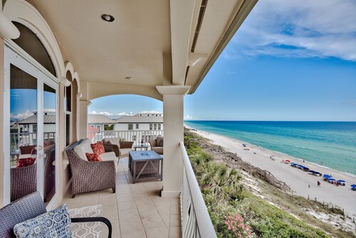 GULF FRONT, Balcony, Views, Updated Shower, Pool, Grill, Location, Cancellations