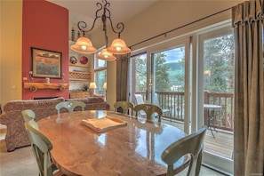 House (1849_Seasons_Townhomes) | Private kitchen