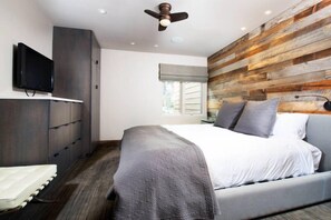 Room (Aspen Gant Platinum 3) | Free WiFi - Luxury 3 Bedroom Downtown Aspen Vacation Rental With Amenities Including Heated Pool, Hot Tubs, Game Room and Spa (Aspen)