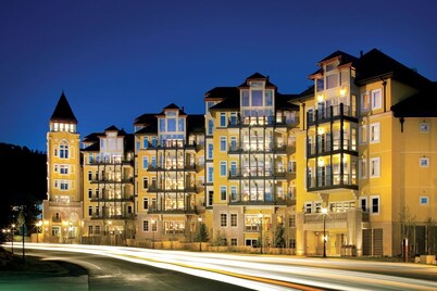 Platinum Vail Ritz-carlton 3 Bedroom Mountain Residence Just One Block From the Eagle Bahn Gondola