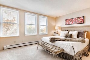 2 bedrooms, free WiFi - 2 Bedroom Ski-in Ski-out Condo in Snowmass Village (Snowmass Village)