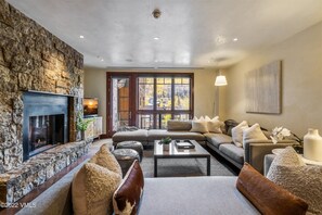 Condo (Vail Solaris 4 Bedroom) | Exterior