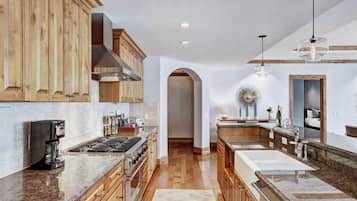 Condo (Platinum 3 Bedroom vacation rental in) | Exterior