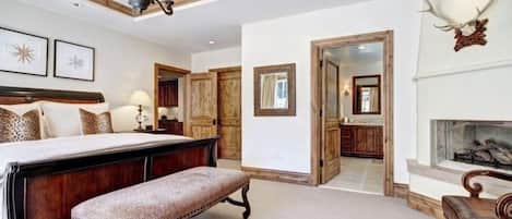Condo (Vail Arrabelle 2 Bedroom) | 2 bedrooms, free WiFi