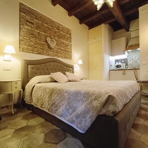 1 chambre, coffres-forts dans les chambres, bureau