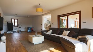 Cottage | Ruang keluarga