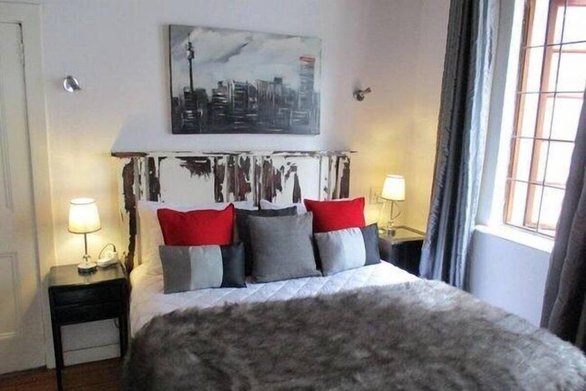 Comfort Double Room | Free WiFi, bed sheets