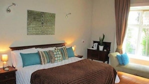 Unclassified image, 2 of 16, button - 6th & 9th Melville Guest House (Johannesburg)