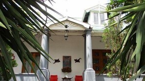 Unclassified image, 4 of 16, button - 6th & 9th Melville Guest House (Johannesburg)