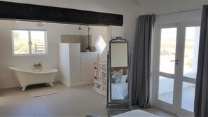 Free toiletries, towels