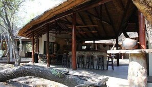 Terrace/patio - Thaba Lodge Beestekraal (Beestekraal)