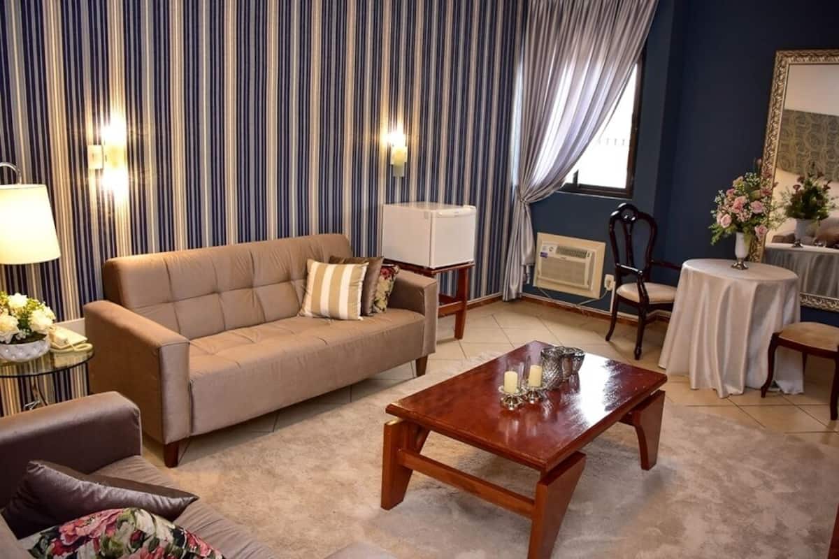 hypo-allergenic bedding, desk, laptop workspace, free wifi