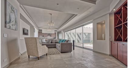 Brand new 3 bed/3bath home in the heart of Ensenada!