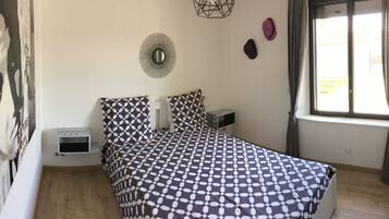 3 chambres, fer et planche Ă repasser, lit parapluie, Wi-Fi gratuit