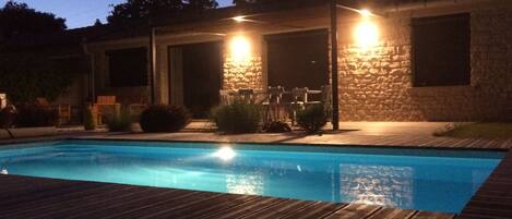 Piscine extérieure, piscine chauffée