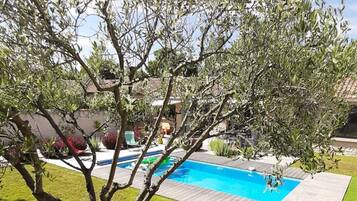 Piscine extérieure, piscine chauffée