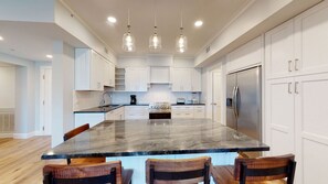 Fridge, microwave, oven, stovetop - Beautiful Oceanfront Condo with Luxury Finishes! (Hilton Head)