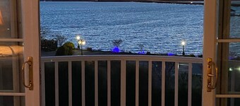 AMAZING BAYSIDE SUNSET VIEWS! Sunset 309 @Coconut Malorie Resort next to Fagers!