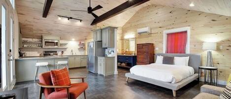 1 bedroom, iron/ironing board, travel cot, WiFi