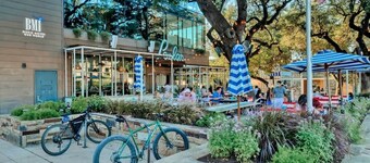 The Soco Studio | Chic Stay w/ Balcony