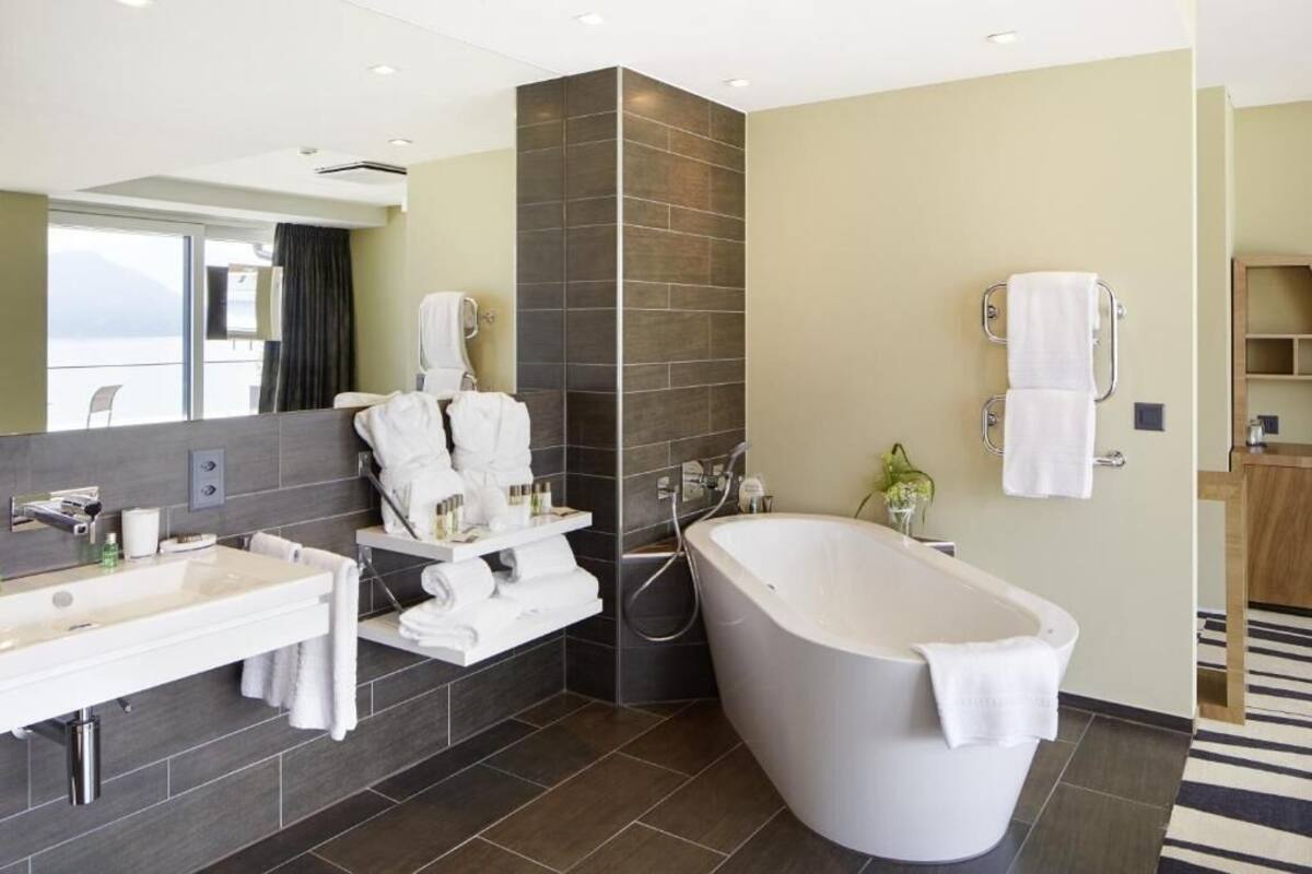 Junior-Zimmer, Seeblick | Badezimmer