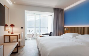 Deluxe Double Room, Lake View | Hypo-allergenic bedding, minibar, in-room safe, desk