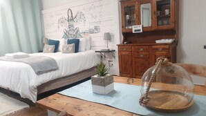 Standard Apartment, 1 Bedroom | Living area - Be Our Guest Self Catering Accomodation (Mbombela)