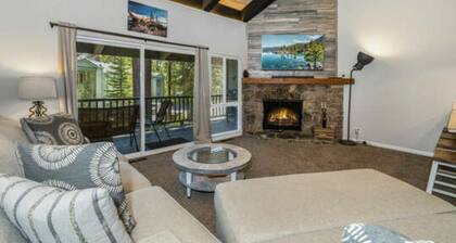 Skylandia Escape by Tahoe Mountain Properties