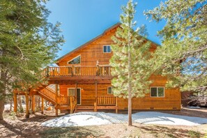 Exterior - St. Moritz by Tahoe Mountain Properties (Truckee)