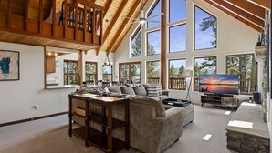 Living room - Basque Haus by Tahoe Mountain Properties (Truckee)