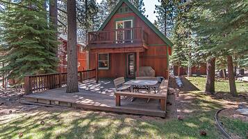 House, 3 Bedrooms | Exterior