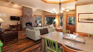 Casa, 3 habitaciones | Restaurantes
