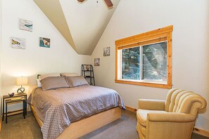 House, 4 Bedrooms | 4 bedrooms, individually decorated, individually furnished