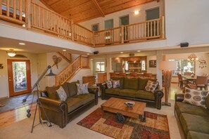 Maison, 4 chambres | Salle de séjour